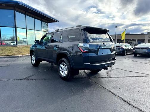 2024 Toyota 4Runner SR5