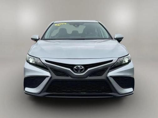 Celestial Silver Metallic 2024 Toyota Camry SE
