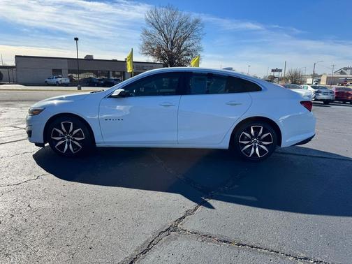 2021 Chevrolet Malibu FWD RS