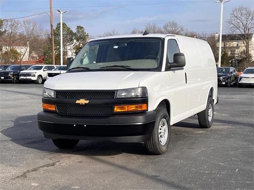 2025 Chevrolet Express 2500 RWD 2500 Regular Wheelbase WT