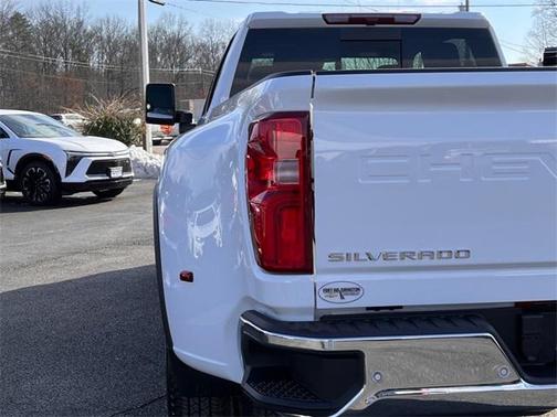 2025 Chevrolet Silverado 3500 LTZ