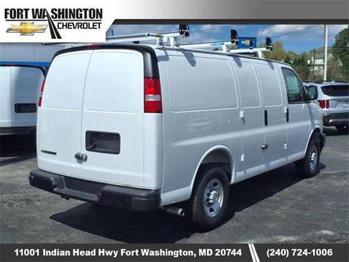 2025 Chevrolet Express 2500 RWD 2500 Regular Wheelbase WT