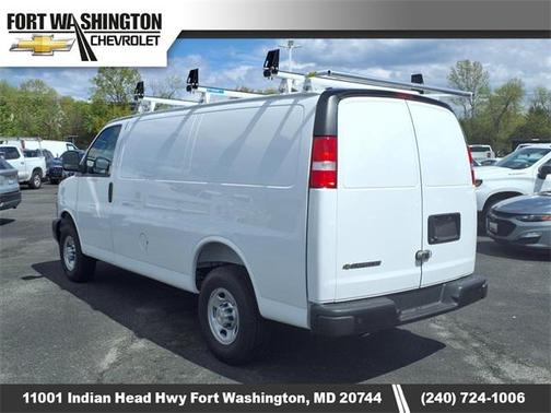 2025 Chevrolet Express 2500 RWD 2500 Regular Wheelbase WT