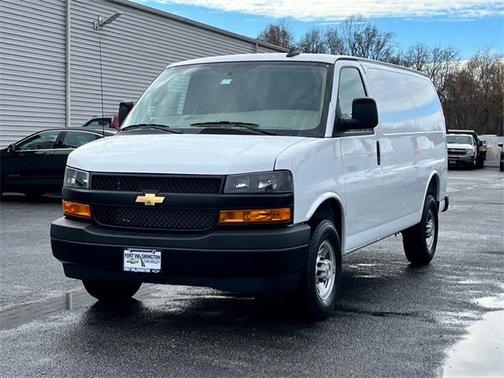 2025 Chevrolet Express 3500 RWD 3500 Regular Wheelbase WT