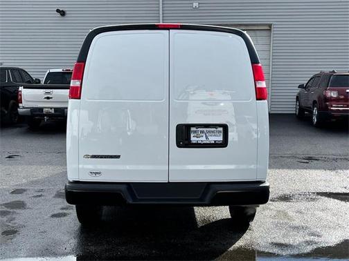 2025 Chevrolet Express 2500 RWD 2500 Regular Wheelbase WT