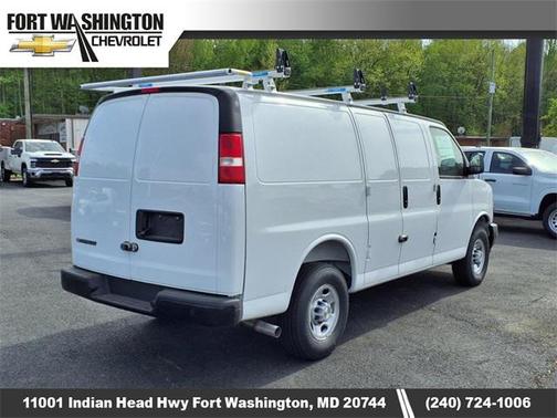 2025 Chevrolet Express 2500 RWD 2500 Regular Wheelbase WT