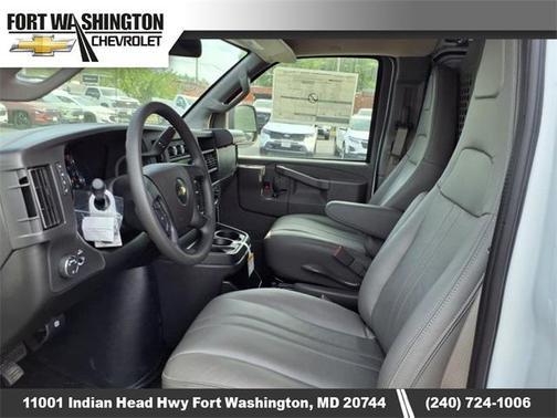 2025 Chevrolet Express 2500 RWD 2500 Regular Wheelbase WT