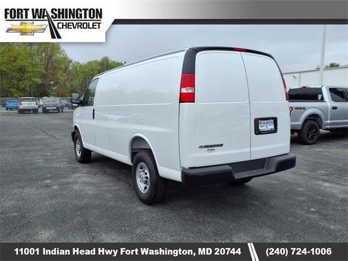 2025 Chevrolet Express 2500 RWD 2500 Regular Wheelbase WT