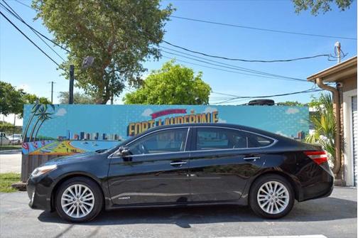 2013 Toyota Avalon Hybrid XLE Touring