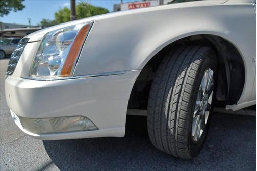 2009 Cadillac DTS 1SD