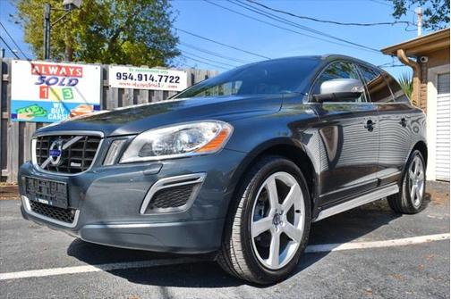 2013 Volvo XC60 T6 R-Design Platinum