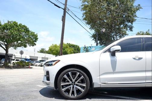 White 2023 Volvo XC60 B6 Ultimate Bright Theme AWD 4dr SUV