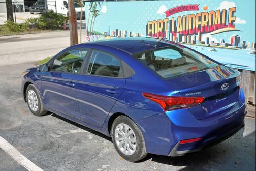 2019 Hyundai Accent SE