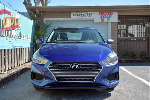2019 Hyundai Accent SE