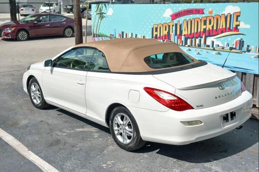 2008 Toyota Camry Solara SE