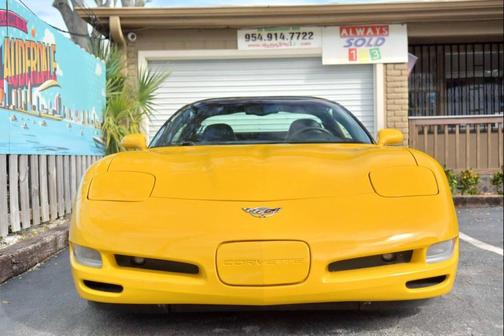 2003 Chevrolet Corvette Base
