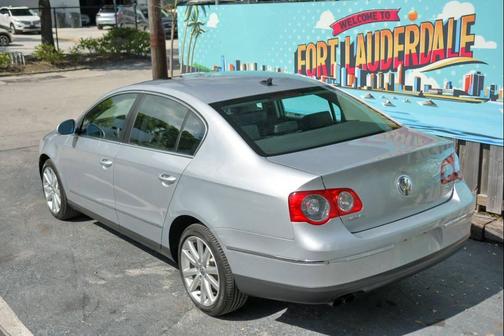 2010 Volkswagen Passat Komfort
