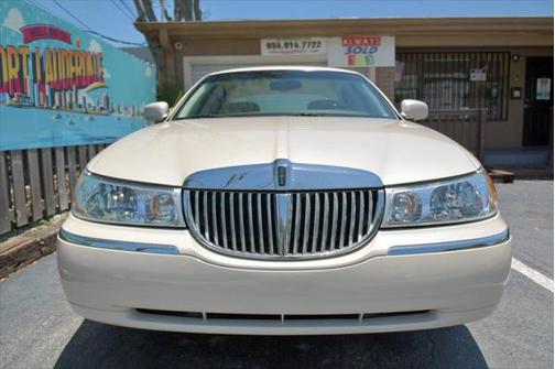 2002 Lincoln Town Car Cartier