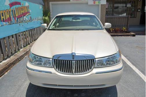 2002 Lincoln Town Car Cartier