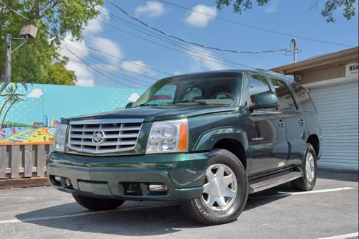 2002 Cadillac Escalade Base