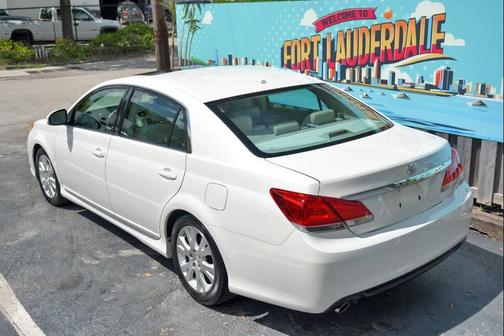 2011 Toyota Avalon Limited