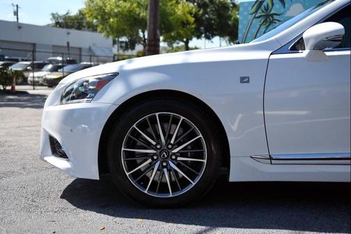 White 2013 Lexus LS 460 Base