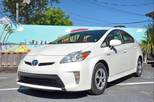 2015 Toyota Prius Three