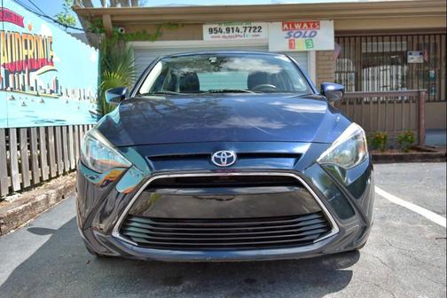 2017 Toyota Yaris iA Base