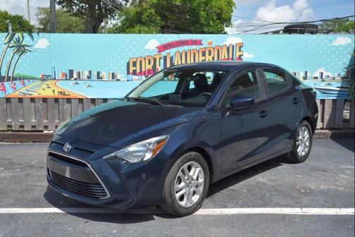 2017 Toyota Yaris iA Base