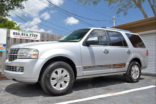 2014 Lincoln Navigator Base