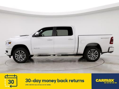 Photo 3 of 26 of 2020 RAM 1500 Laramie