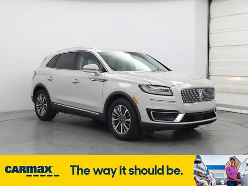 2019 Lincoln Nautilus Select