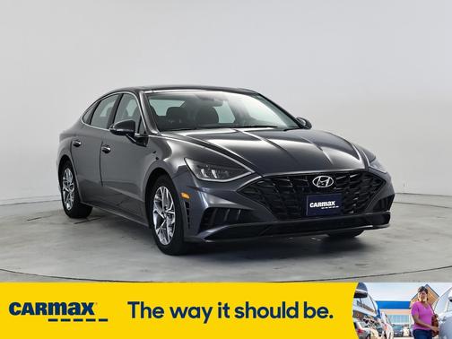 2022 Hyundai SONATA SEL
