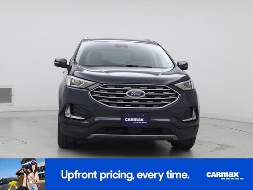 Green 2019 Ford Edge Titanium