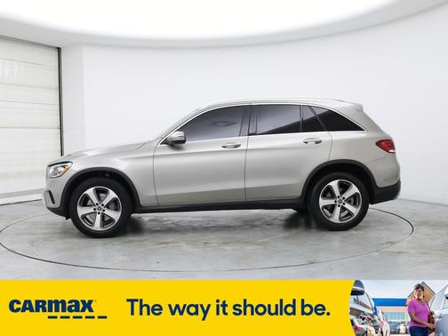2022 Mercedes-Benz GLC 300