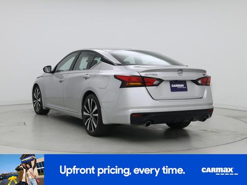 Silver 2023 Nissan Altima SR