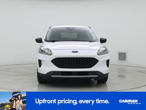 White 2022 Ford Escape SE