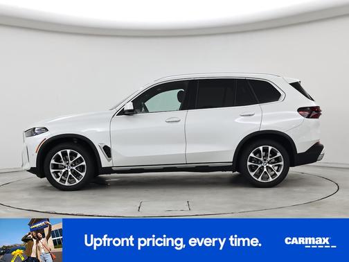 White 2024 BMW X5 sDrive40i