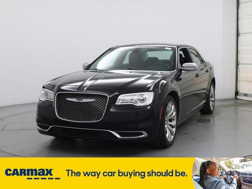 2019 Chrysler 300 Touring