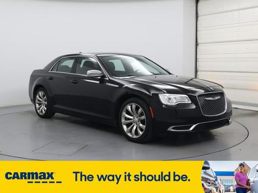 2019 Chrysler 300 Touring