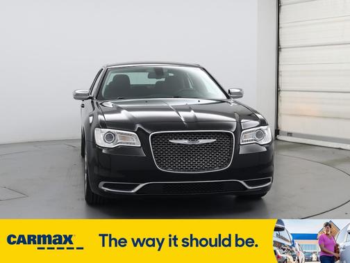 2019 Chrysler 300 Touring