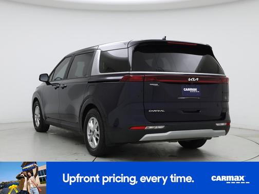 2023 Kia Carnival LX Seat Package