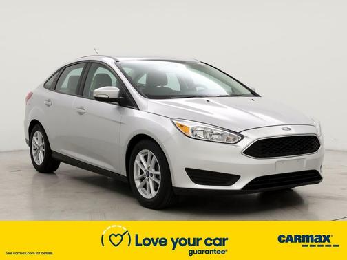 Photo 1 of 25 of 2017 Ford Focus SE