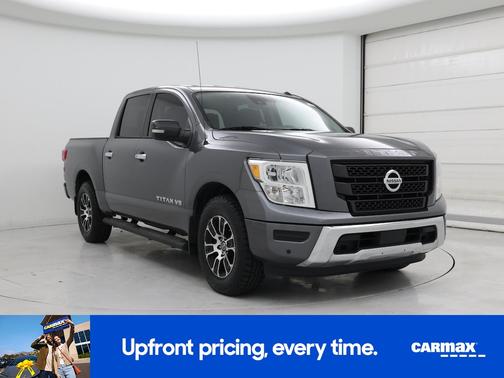 2020 Nissan Titan SV