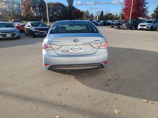 2013 Hyundai SONATA Hybrid Limited