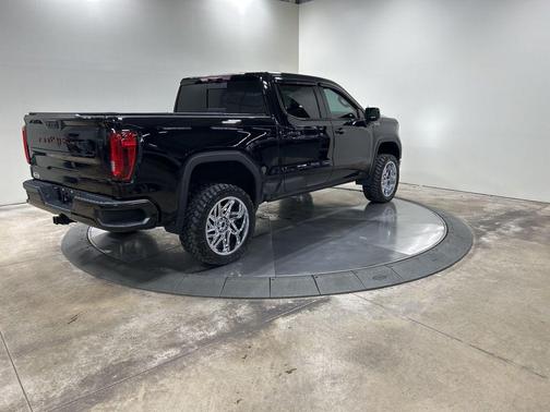 2022 GMC Sierra 1500 AT4X