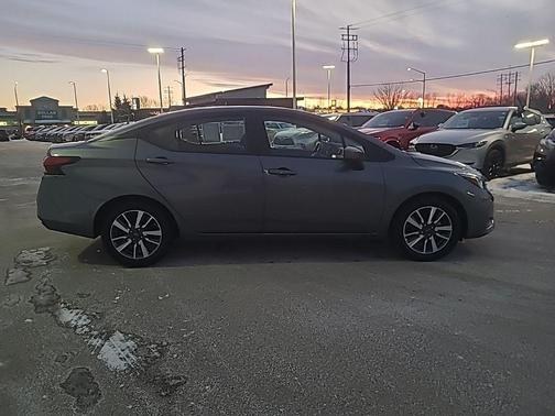 2023 Nissan Versa 1.6 SV