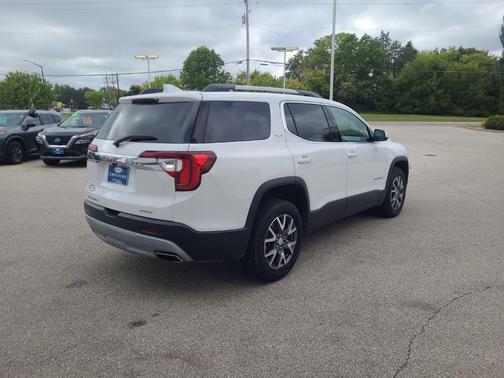 2023 GMC Acadia AWD SLT