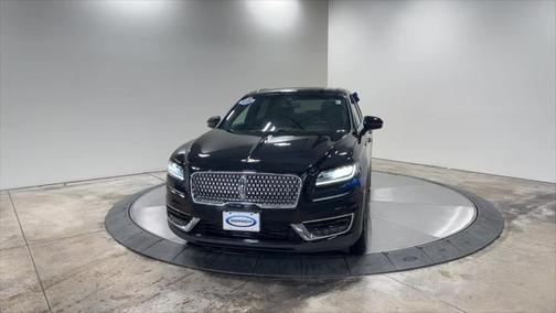 2019 Lincoln Nautilus Select