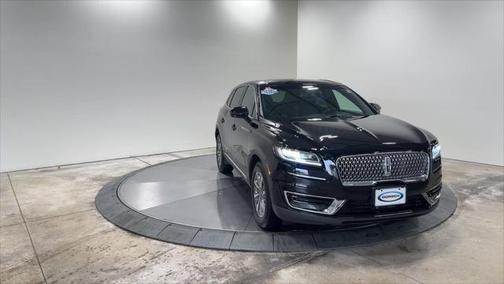 2019 Lincoln Nautilus Select